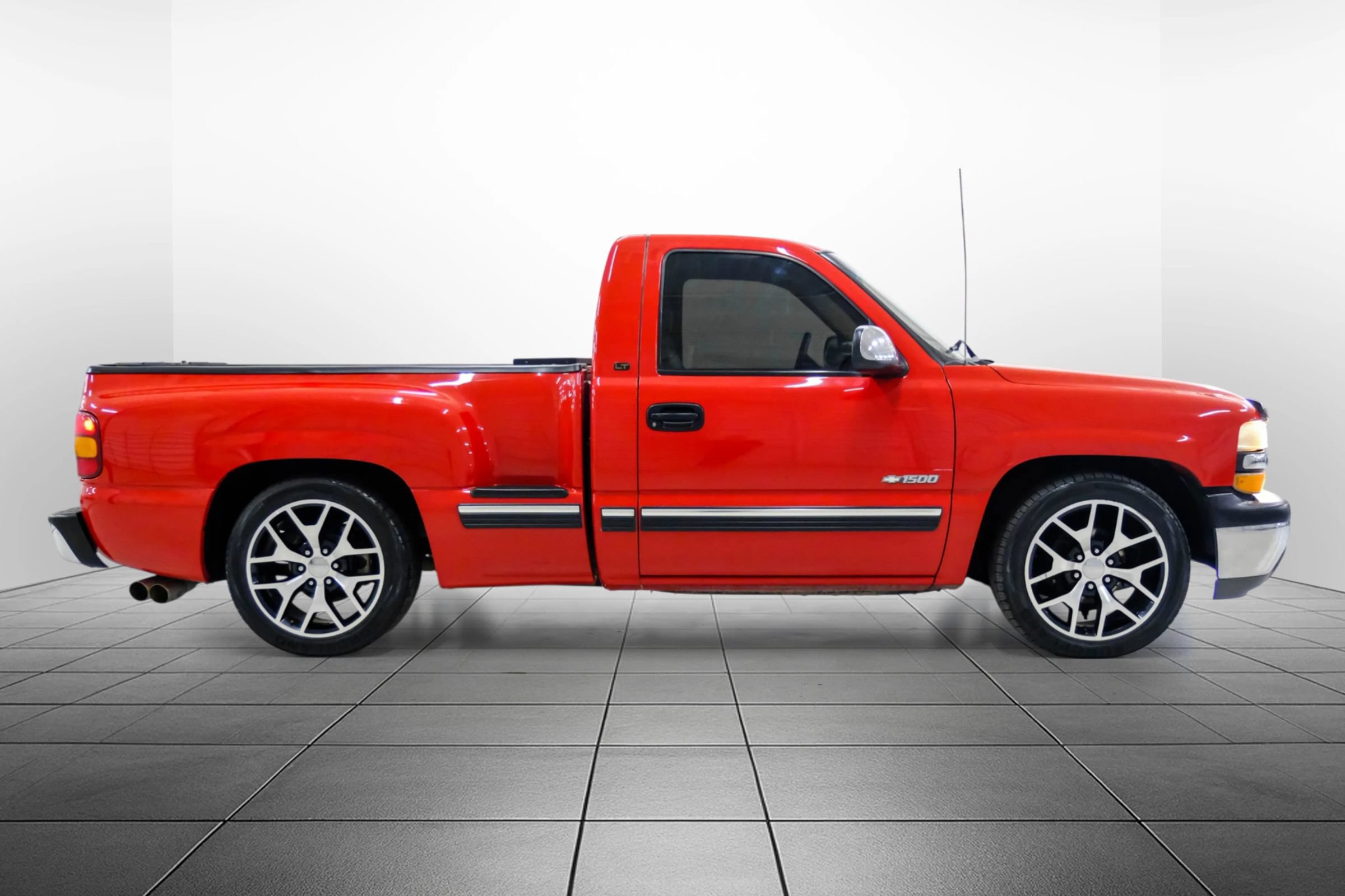 Used 1999 Chevrolet Silverado 1500 LS w/ Firm Ride Suspension Pkg RWD image 7