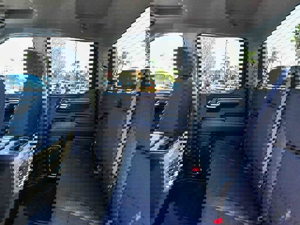 Used 2022 GMC Sierra 1500 Elevation image 17