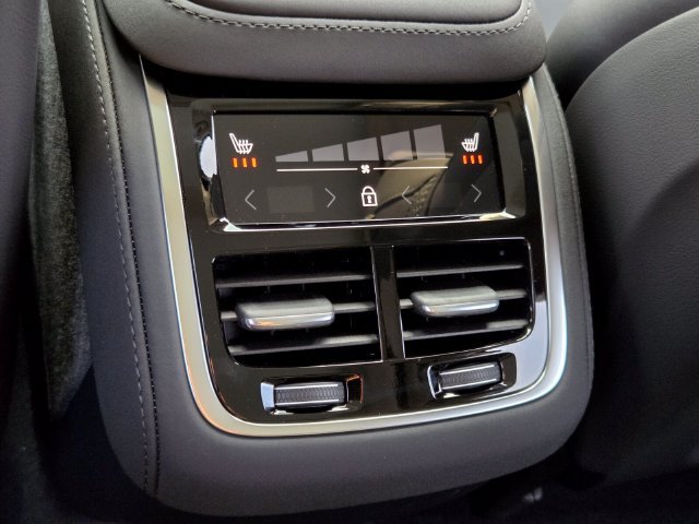 New 2026 Volvo XC90 B6 Plus AWD/4WD image 14