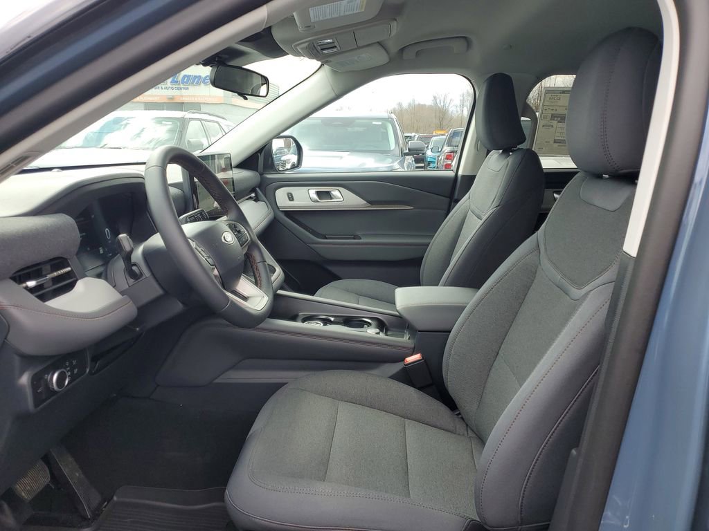 New 2026 Ford Explorer Active image 8