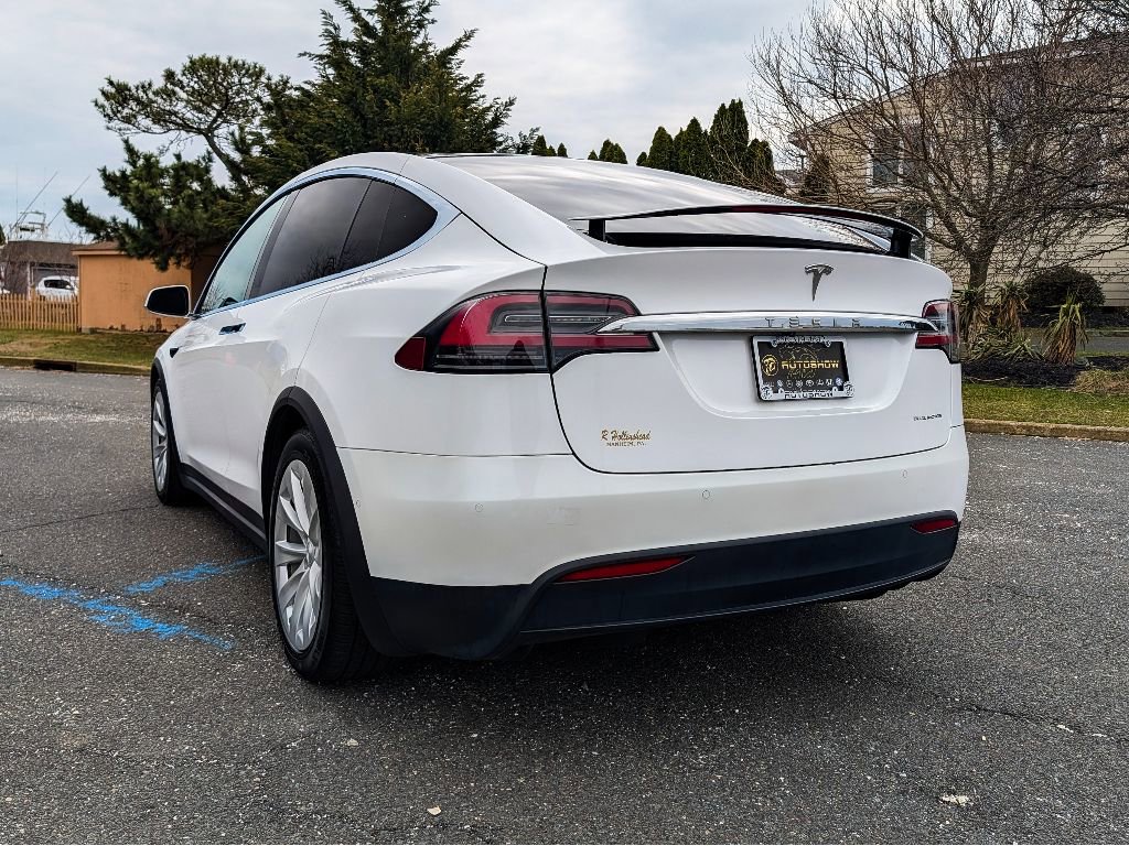 Used 2021 Tesla Model X Long Range image 9