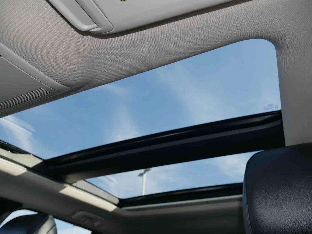 Used 2024 MAZDA CX-50 AWD 2.5 S w/ Cargo Package image 37