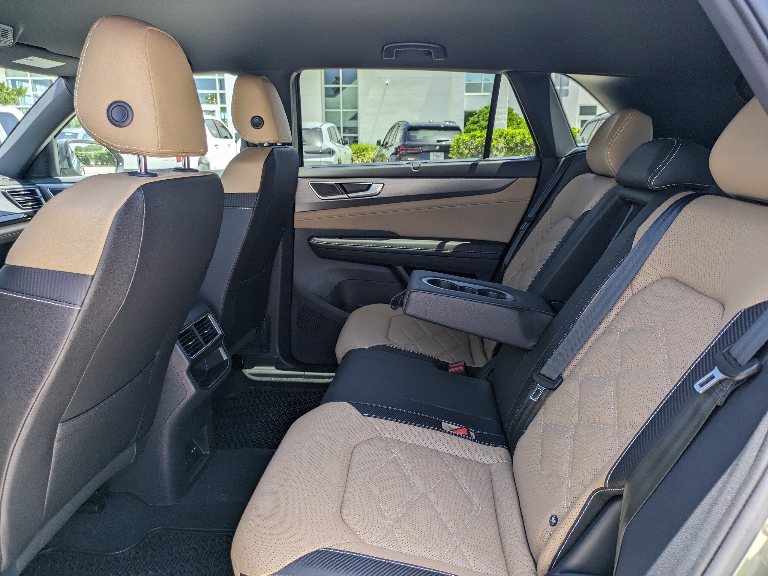 New 2026 Volkswagen Atlas Cross Sport SE FWD image 14