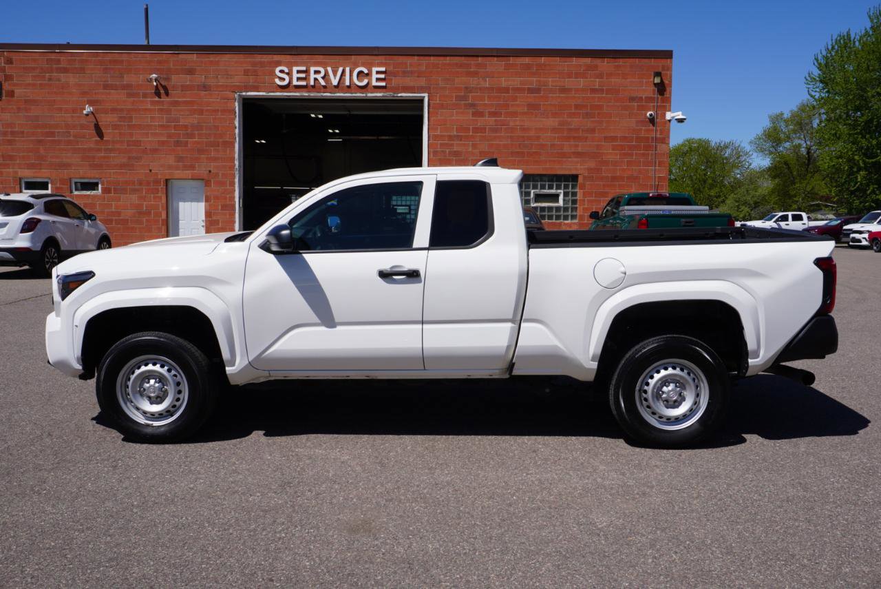 Used 2024 Toyota Tacoma SR RWD image 2