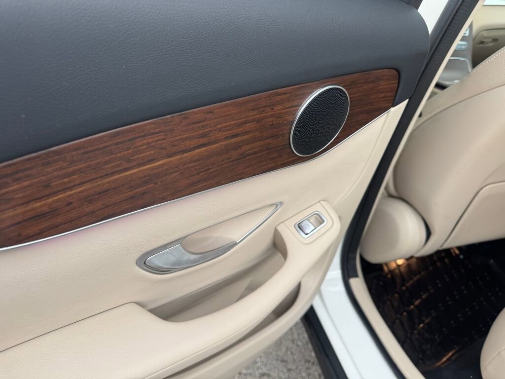 Certified 2022 Mercedes-Benz GLC 300 4MATIC image 16