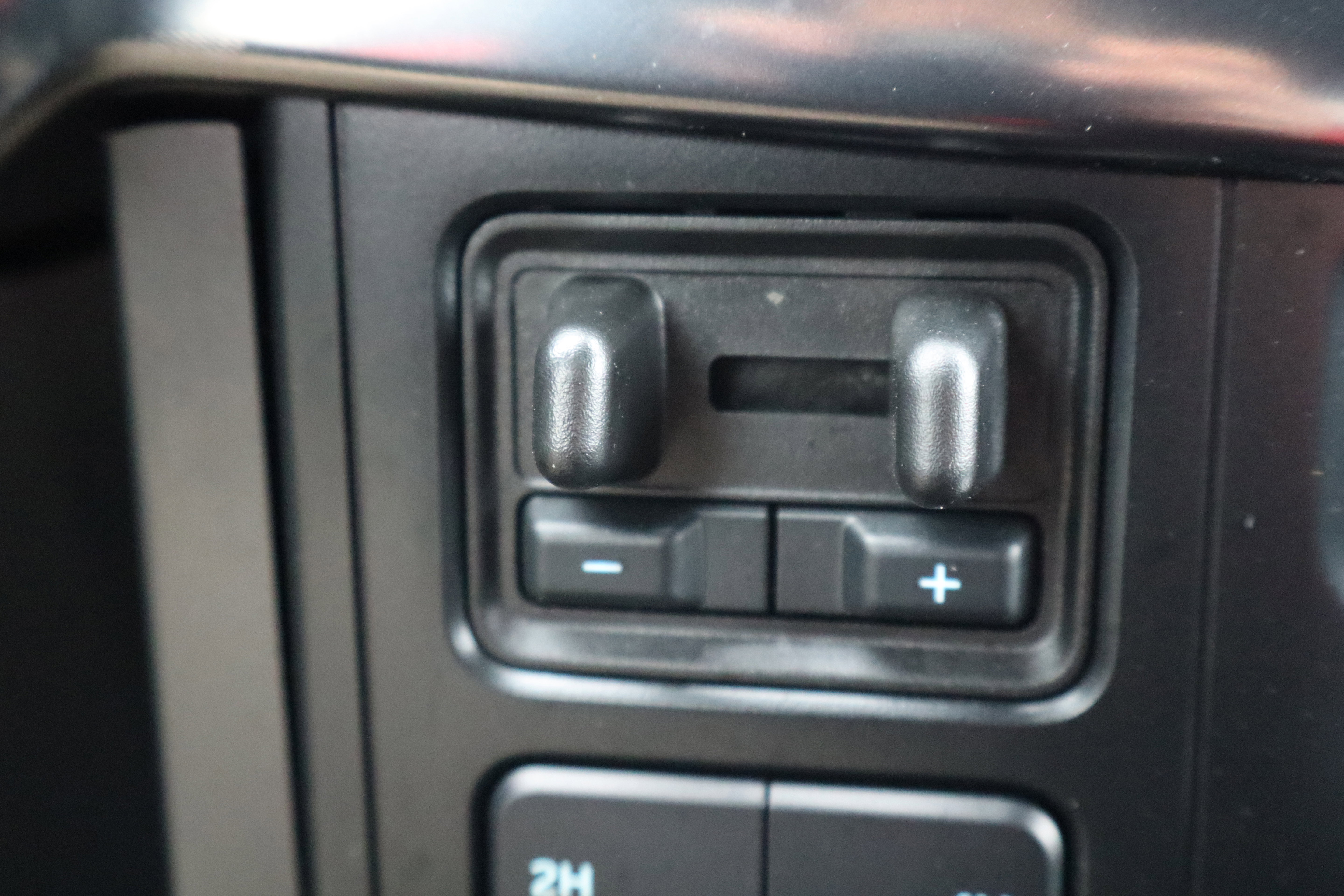 Used 2024 Ford F150 Lariat w/ Equipment Group 502A High AWD/4WD image 27