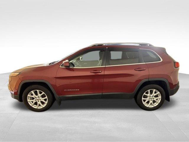 Used 2015 Jeep Cherokee Latitude w/ Cold Weather Group AWD/4WD image 6