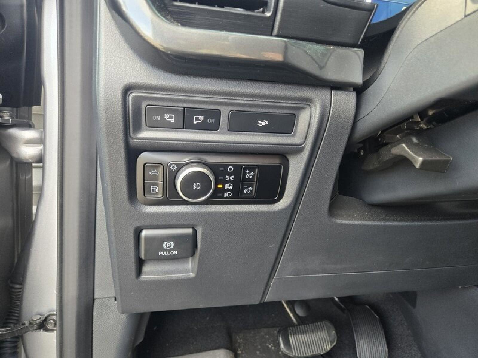 Used 2023 Ford F150 XLT w/ Equipment Group 302A High image 13