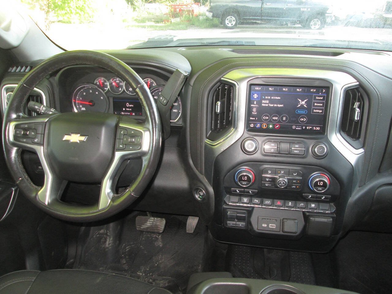 Used 2022 Chevrolet Silverado 2500 LTZ w/ Safety Package AWD/4WD image 15