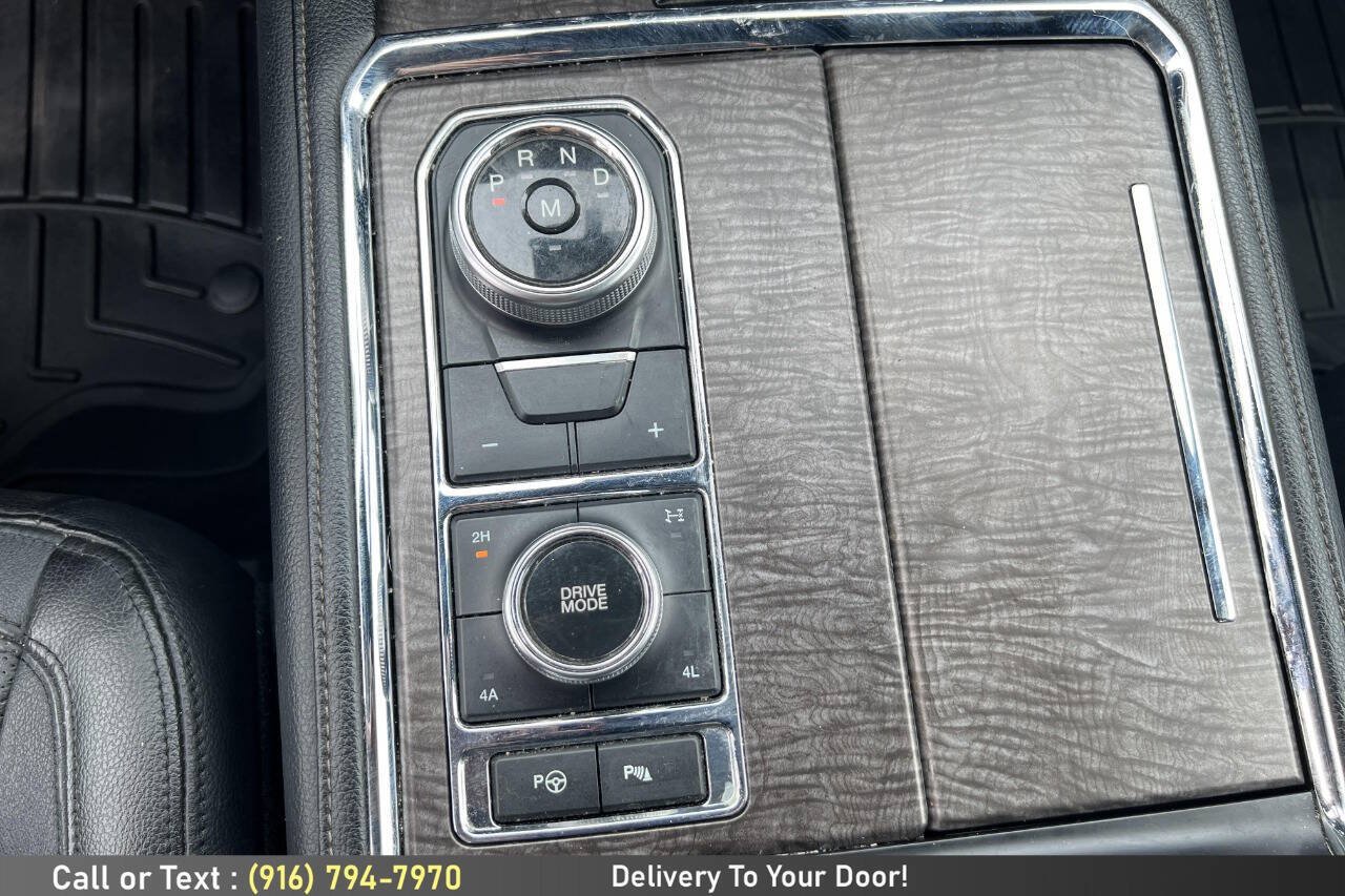Used 2018 Ford Expedition Limited w/ Equipment Group 301A AWD/4WD image 21