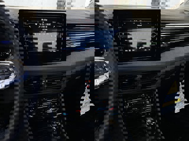 New 2025 Volkswagen Jetta SE image 22