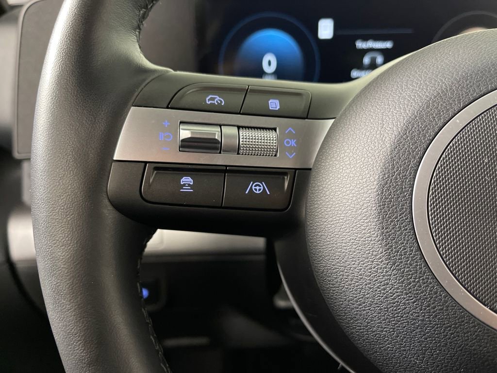 Certified 2025 Hyundai Kona Limited image 28