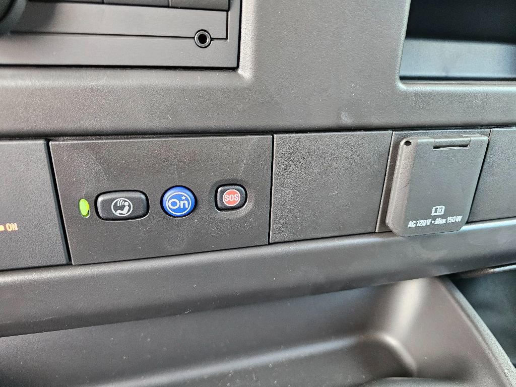 New 2025 GMC Savana 2500 w/ Driver Convenience Package RWD image 39