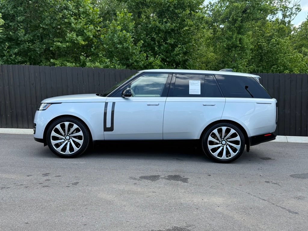 Certified 2023 Land Rover Range Rover SE AWD/4WD image 2