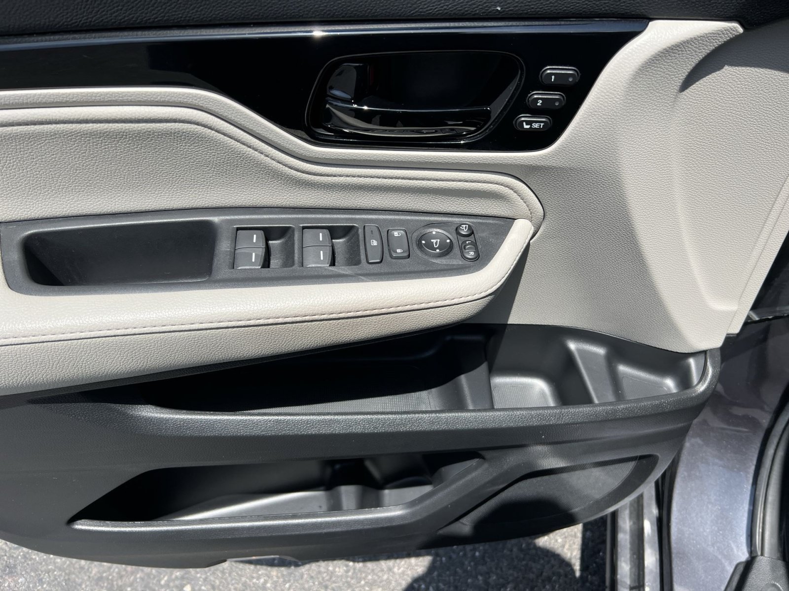 Used 2025 Honda Odyssey Elite image 15