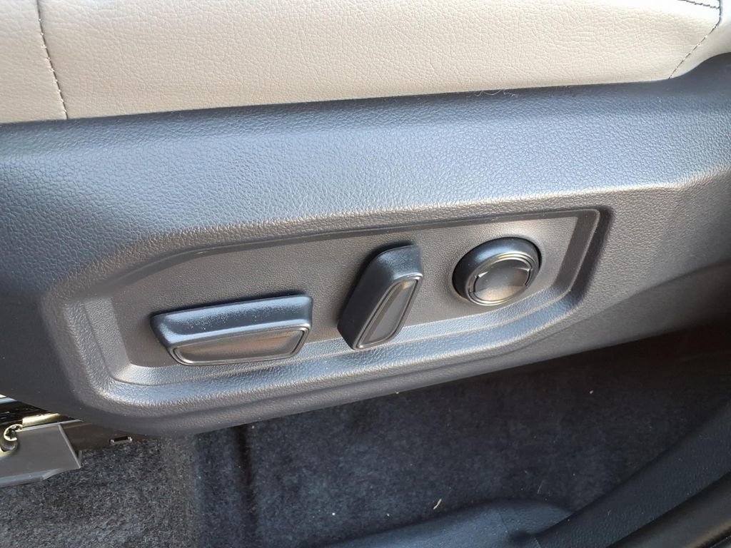 Used 2026 Toyota Tundra Limited image 11