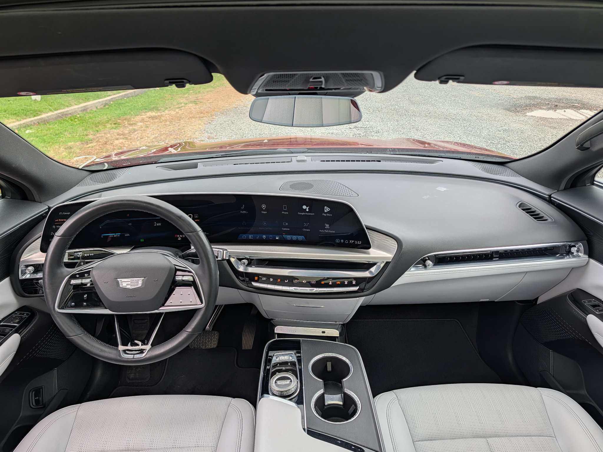 Used 2024 Cadillac Lyriq Luxury AWD/4WD image 31