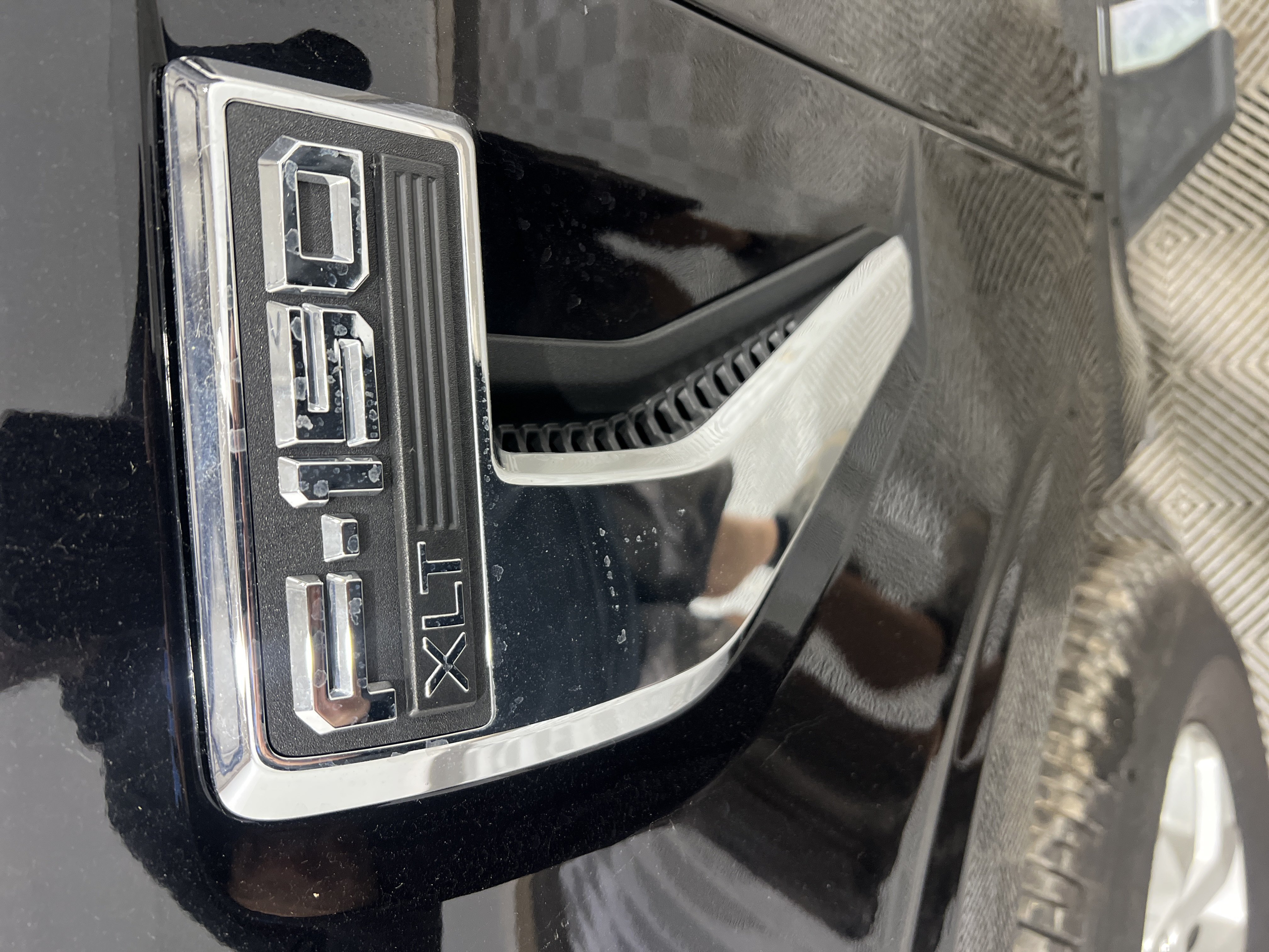 Used 2025 Ford F150 XLT w/ Equipment Group 301A Standard AWD/4WD image 5