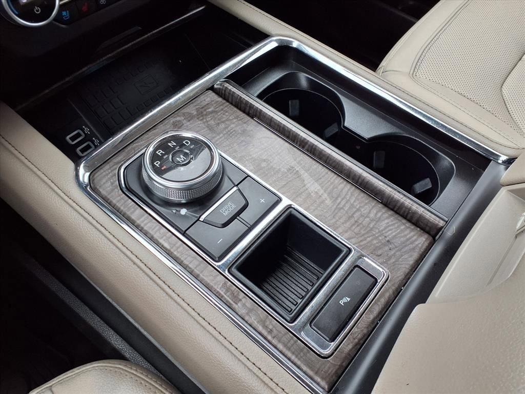 Used 2019 Ford Expedition Limited w/ Driver Assistance Package image 22