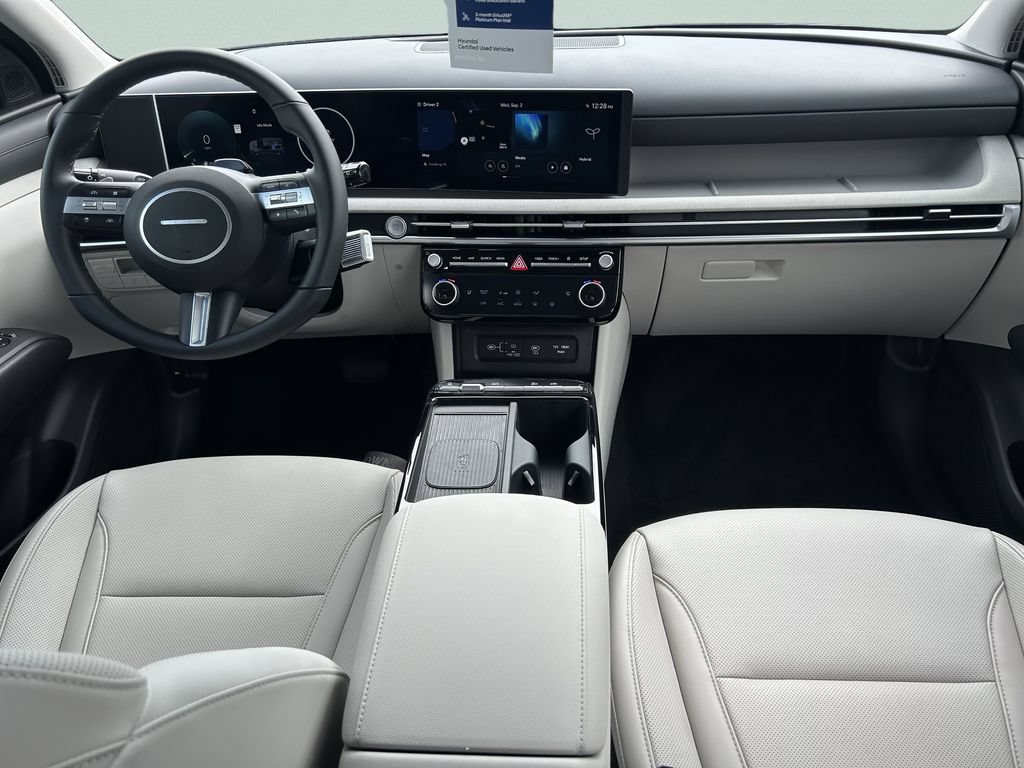 Certified 2025 Hyundai Tucson SEL AWD/4WD image 18