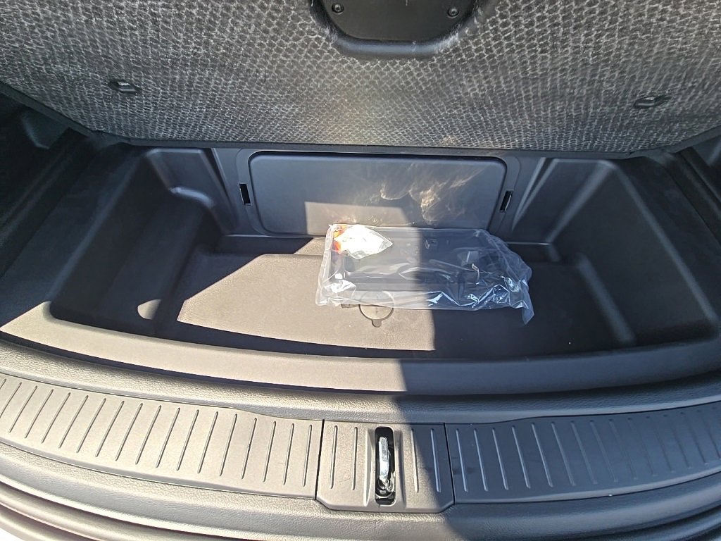 New 2025 Jeep Grand Cherokee L Limited w/ Luxury Tech Group II image 46