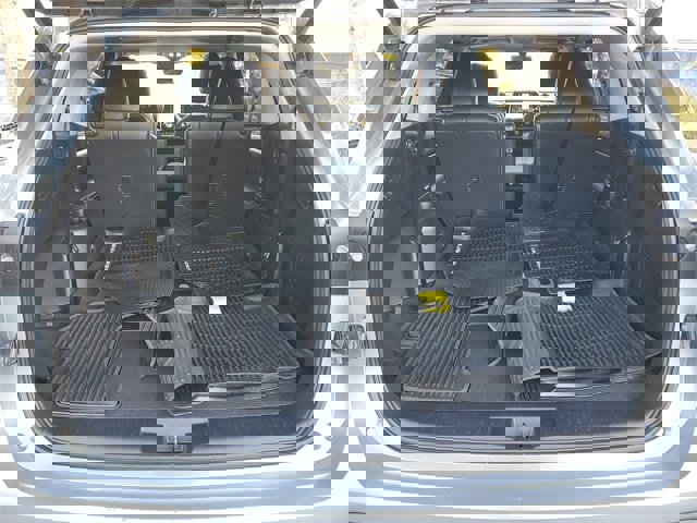 Used 2020 Toyota Highlander XLE image 8