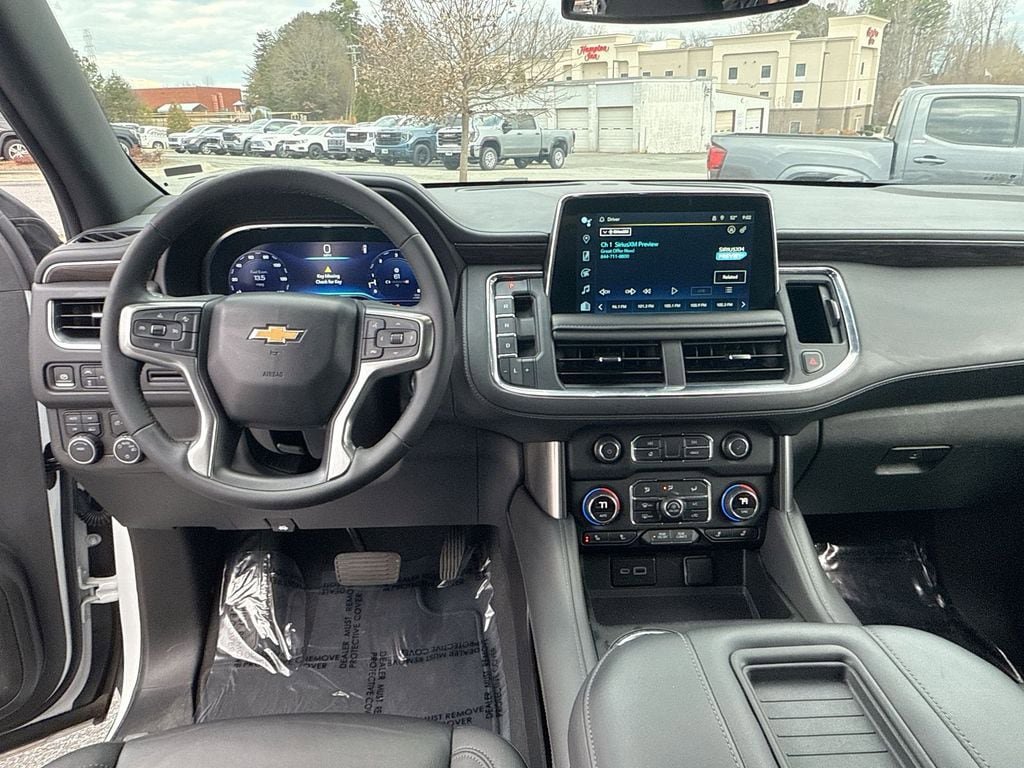 Used 2024 Chevrolet Tahoe LT AWD/4WD image 23