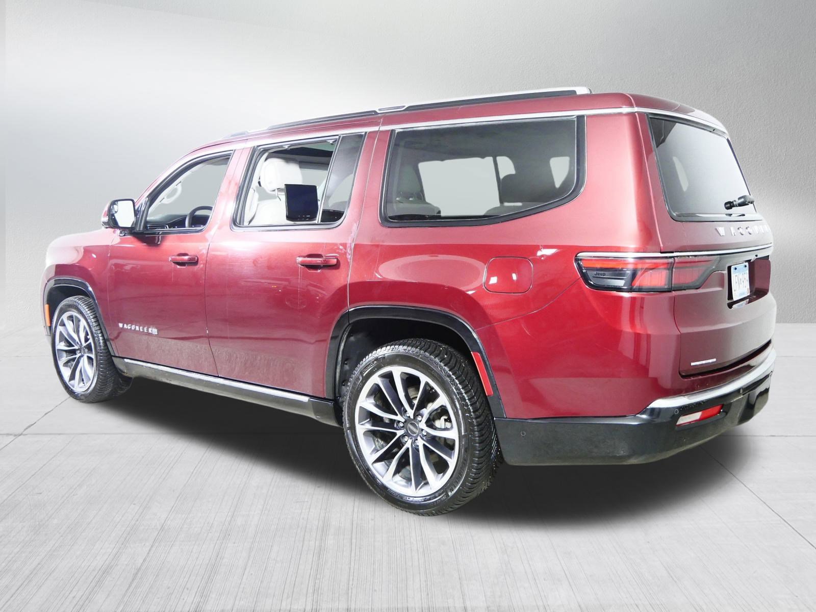 Used 2022 Jeep Wagoneer Series III w/ Premium Group I image 5