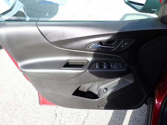 Used 2023 Chevrolet Equinox LT image 20