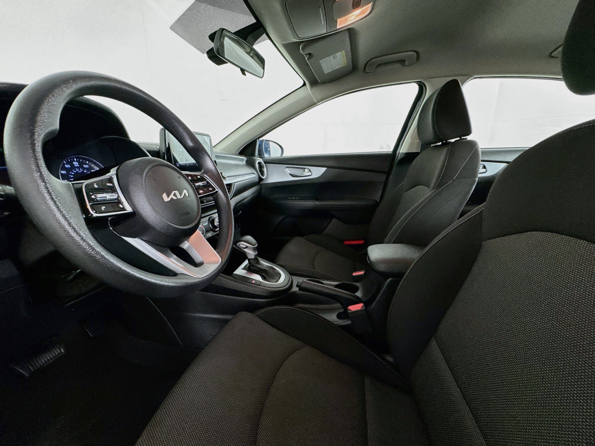 Used 2022 Kia Forte LXS w/ LXS Technology Package FWD image 19