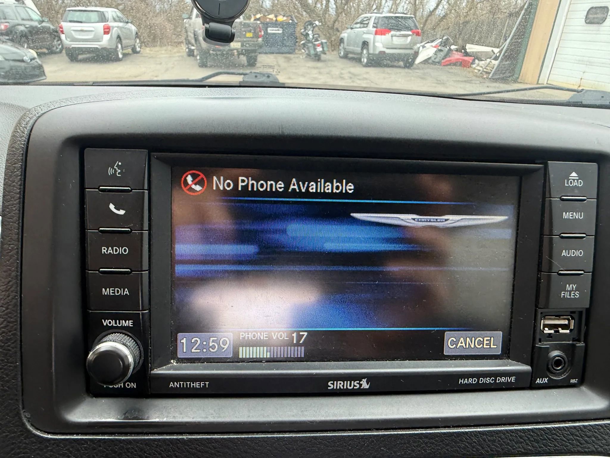 Used 2015 Chrysler Town & Country Touring FWD image 5