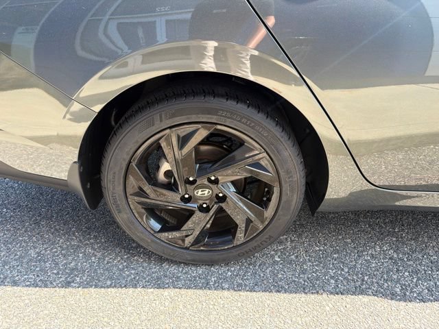 Certified 2026 Hyundai Elantra Sport FWD image 7