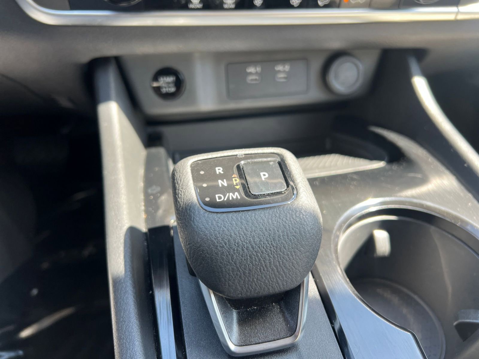 Used 2025 Nissan Rogue SV FWD image 43