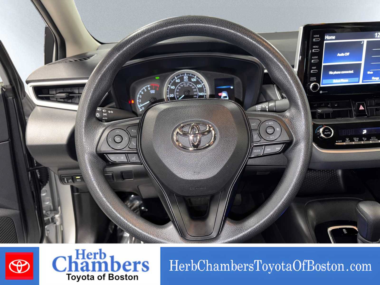 Used 2021 Toyota Corolla LE w/ LE Convenience Package FWD image 16