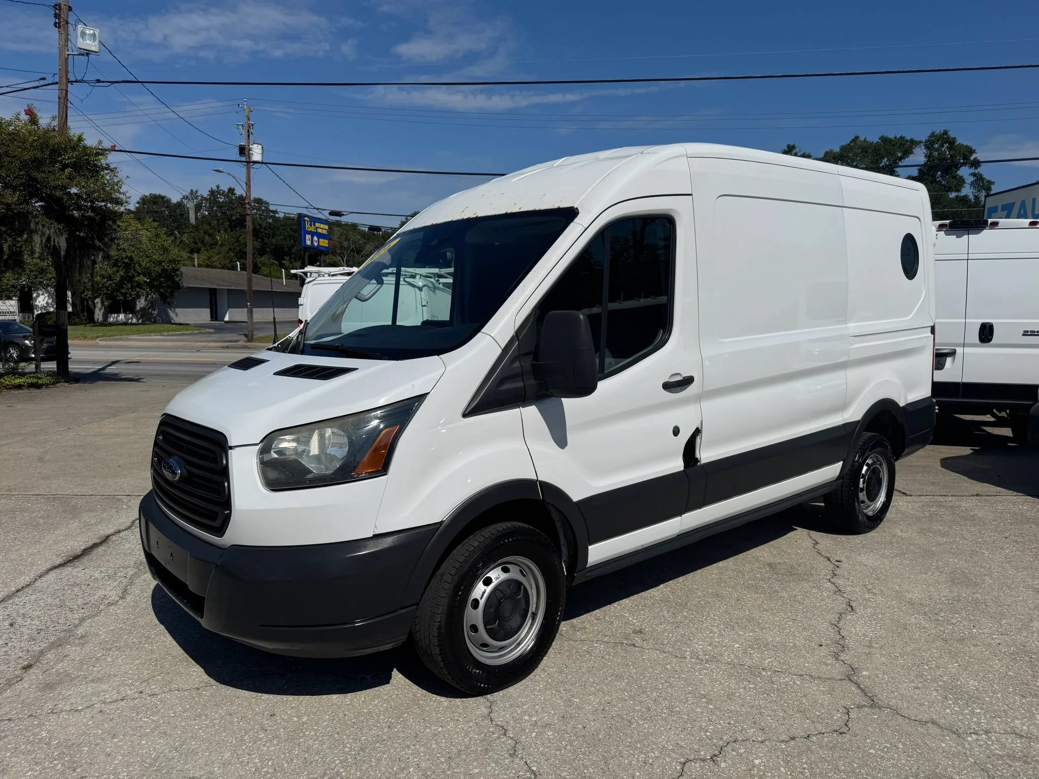 Used 2016 Ford Transit 250 130 Medium Roof RWD image 6