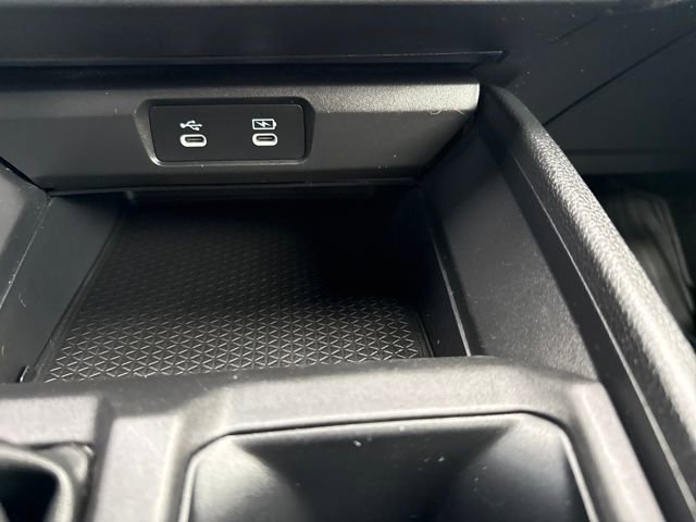 Used 2023 Honda Accord LX image 31