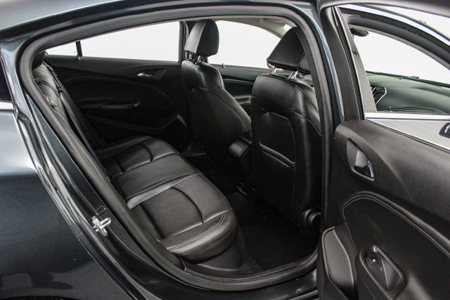 Used 2017 Chevrolet Cruze Premier FWD image 15