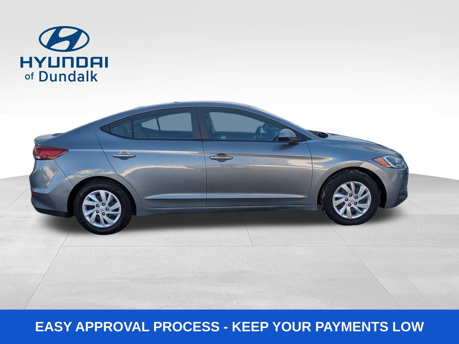 Used 2017 Hyundai Elantra SE image 11