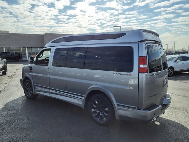 New 2025 GMC Savana 2500 Work Van w/ Driver Convenience Package image 11