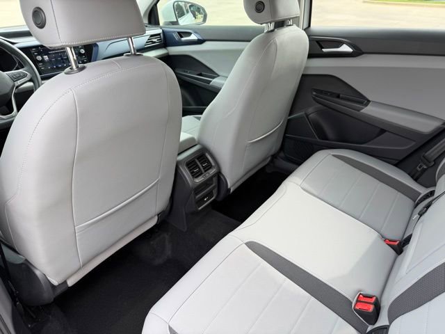 Used 2022 Volkswagen Taos SE FWD image 20