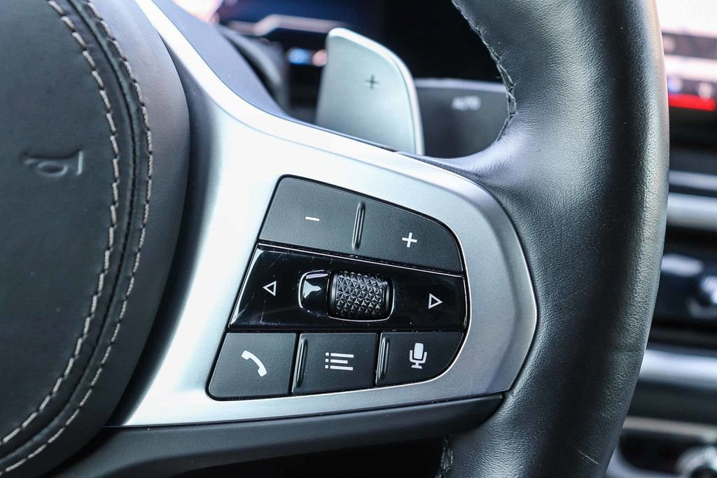 Used 2025 BMW X6 xDrive40i AWD/4WD image 24