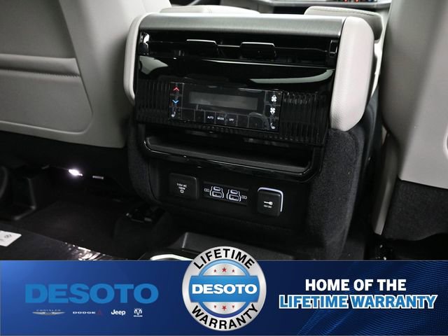 New 2026 Jeep Grand Wagoneer Limited image 15