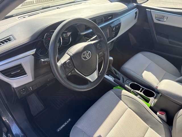Used 2015 Toyota Corolla LE FWD image 22