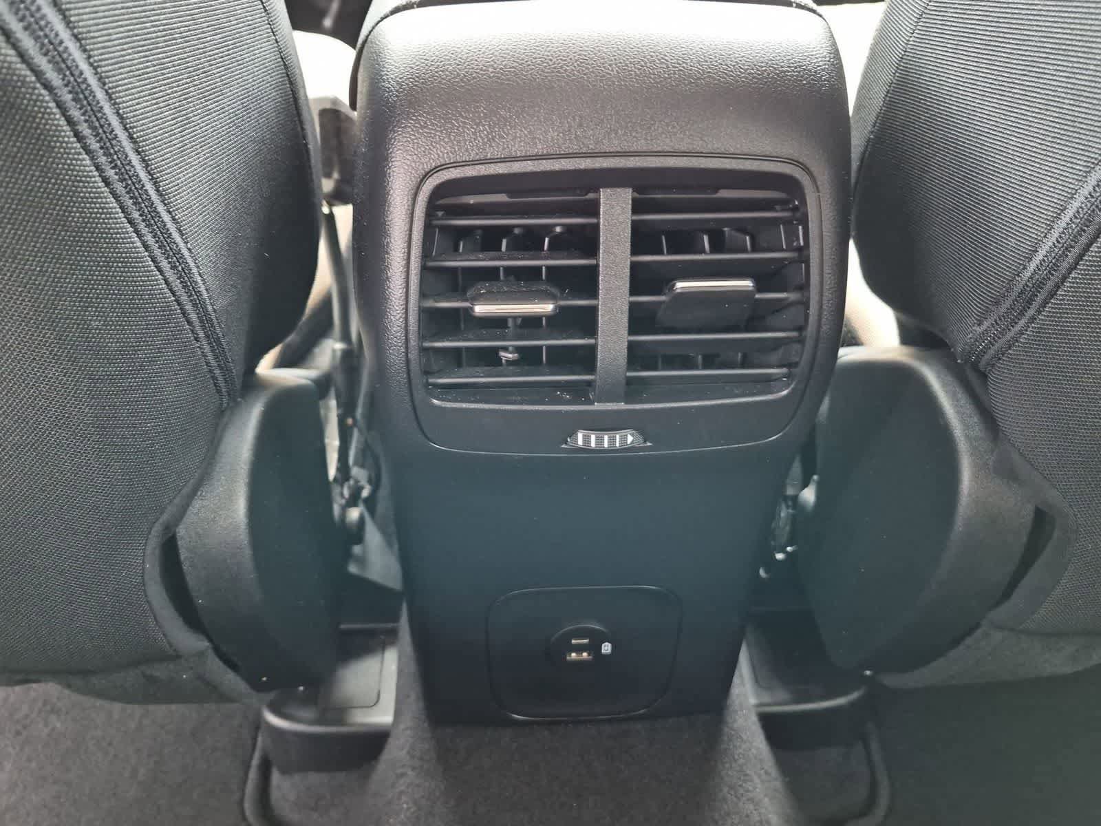 Used 2021 Ford Escape SE w/ SE Sport Appearance Package AWD/4WD image 21