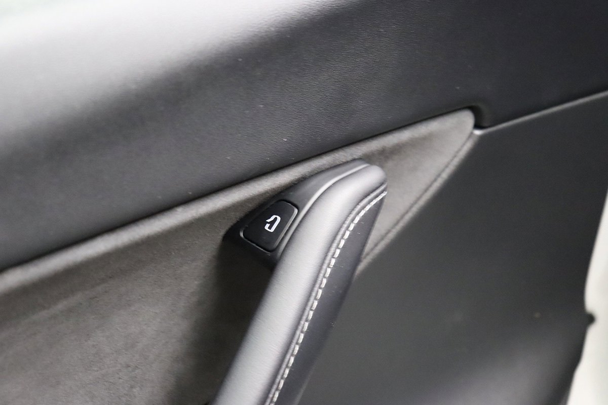 Used 2021 Tesla Model Y Long Range image 27