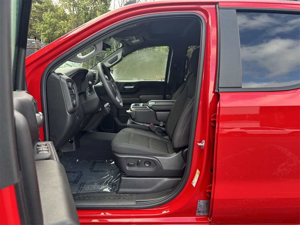 New 2026 Chevrolet Silverado 1500 Custom w/ Turbomax Blackout Package image 13