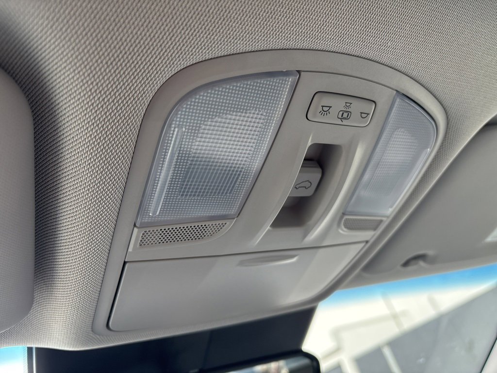 Used 2023 Hyundai Kona Limited image 23