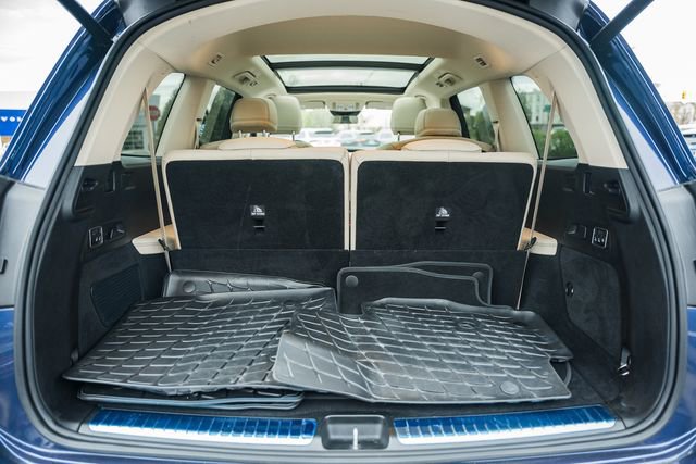 Used 2024 Mercedes-Benz GLS 450 4MATIC image 10