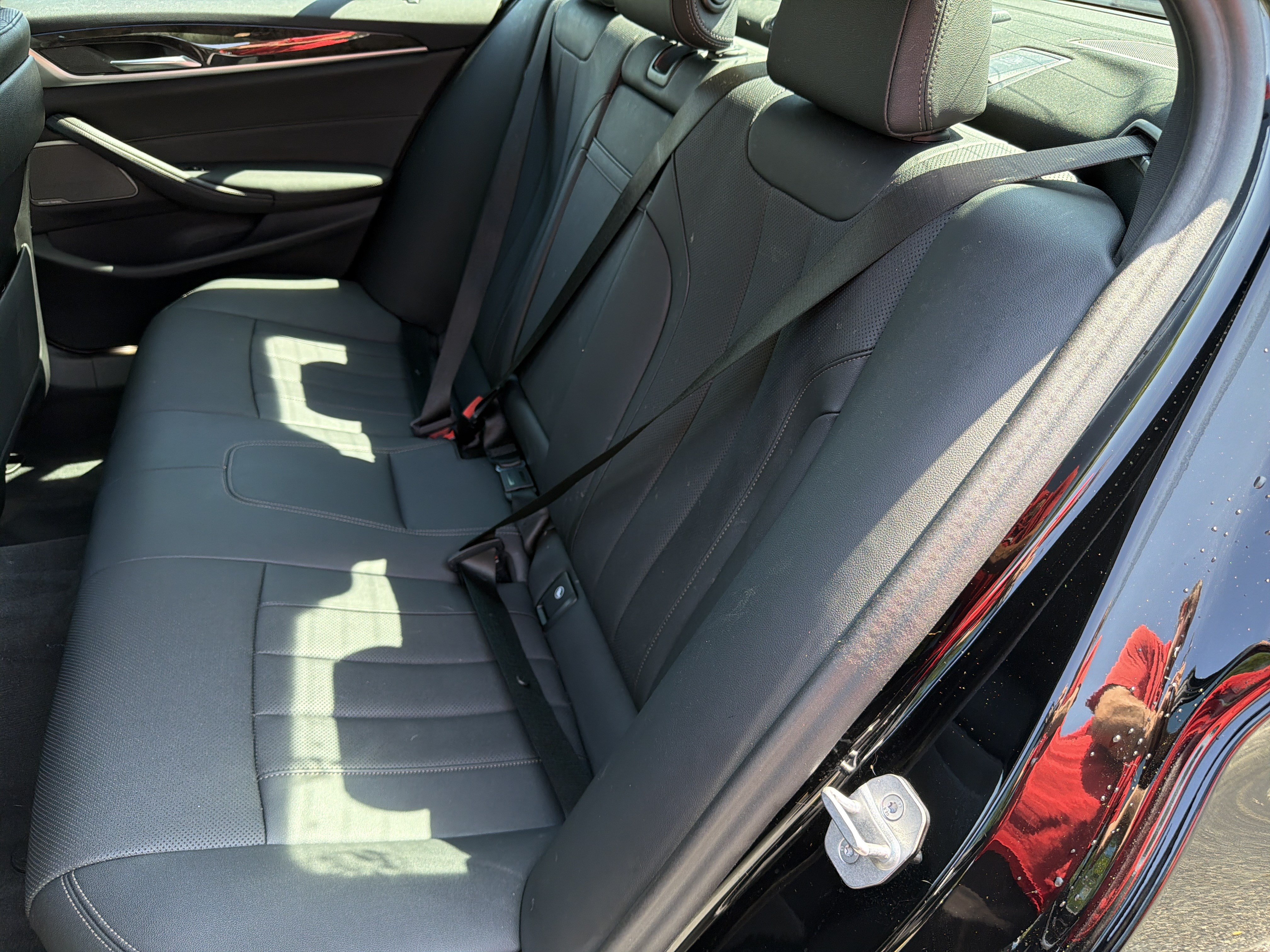 Used 2023 BMW 530e xDrive w/ Premium Package AWD/4WD image 19