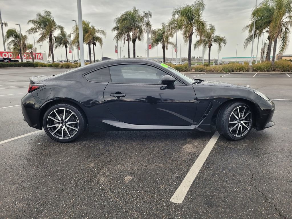 Used 2022 Toyota GR86 image 3